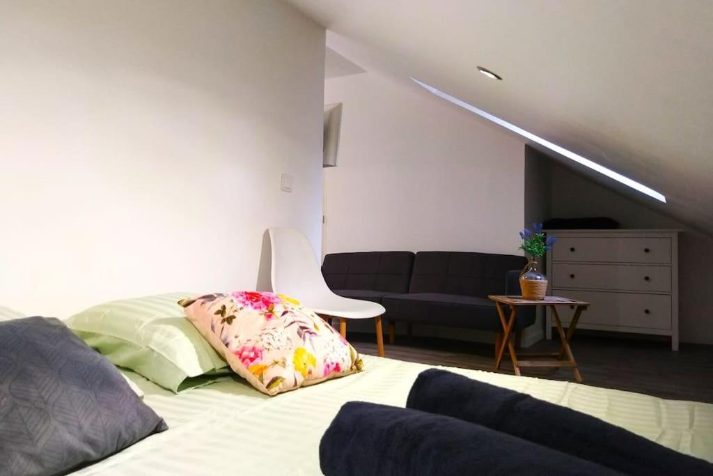 Le Cours Foucault - 3 Appartements - 8 Couchages Montauban Buitenkant foto